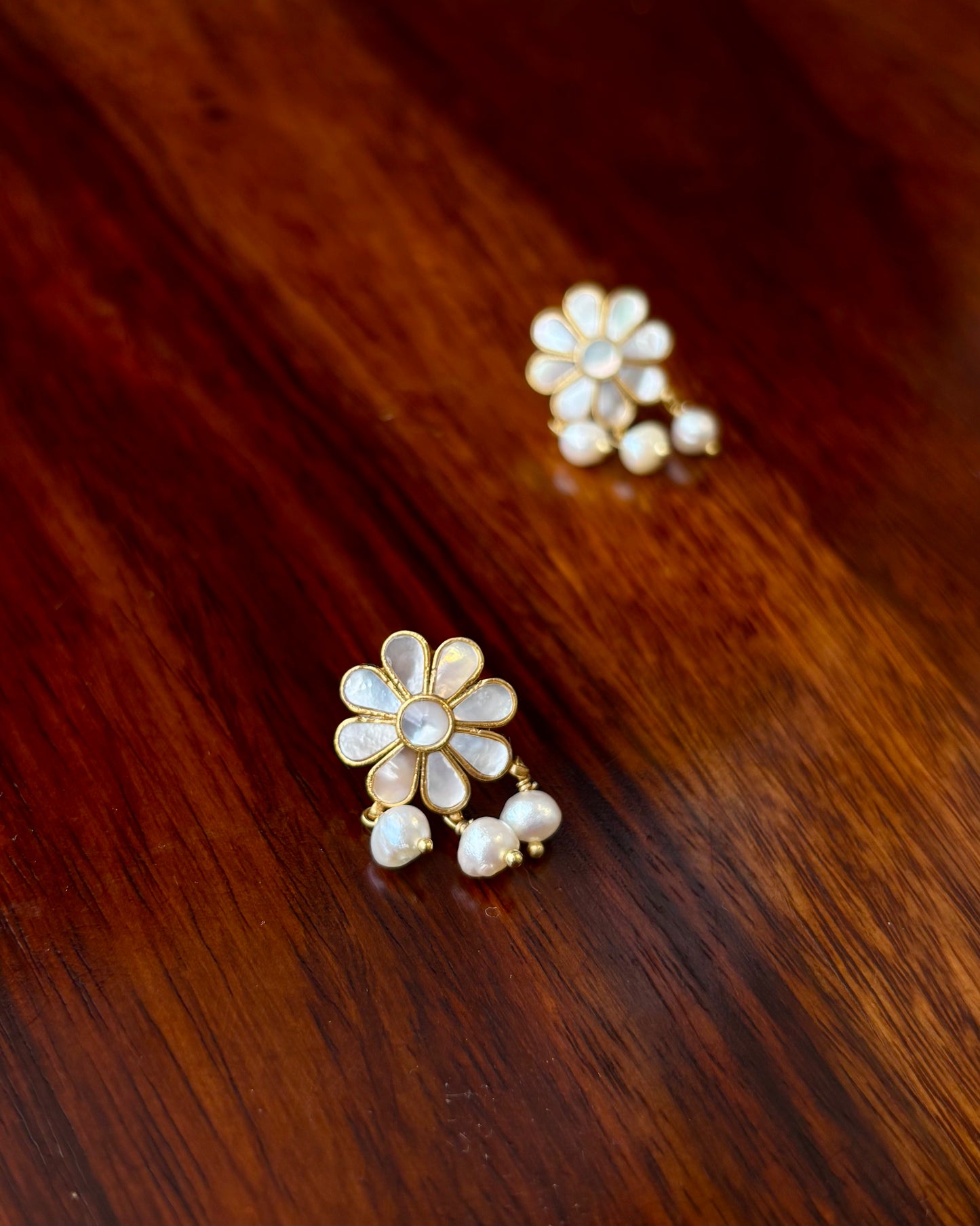 Amita Mother Of Pearls Silver Earrings