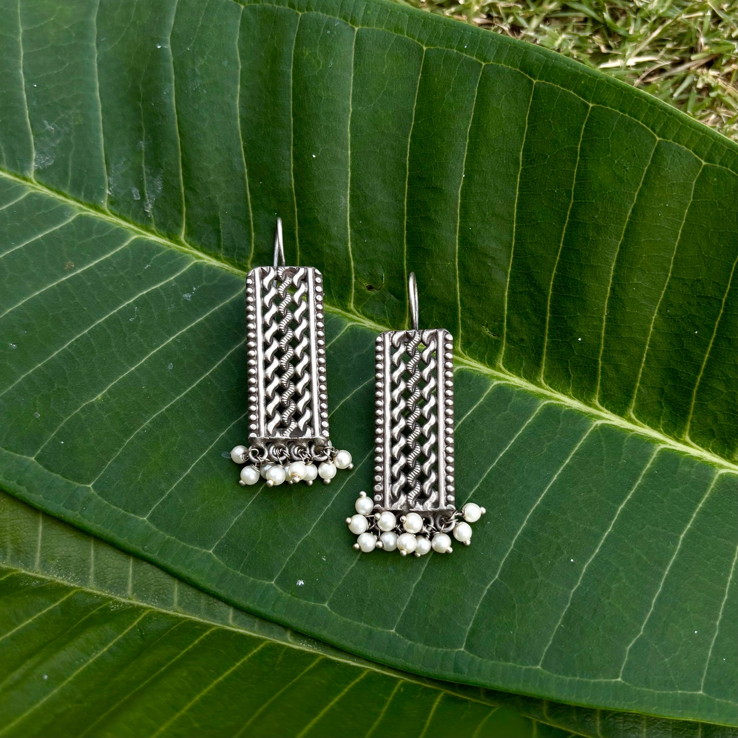Sanjh Jaali Pearl Drops