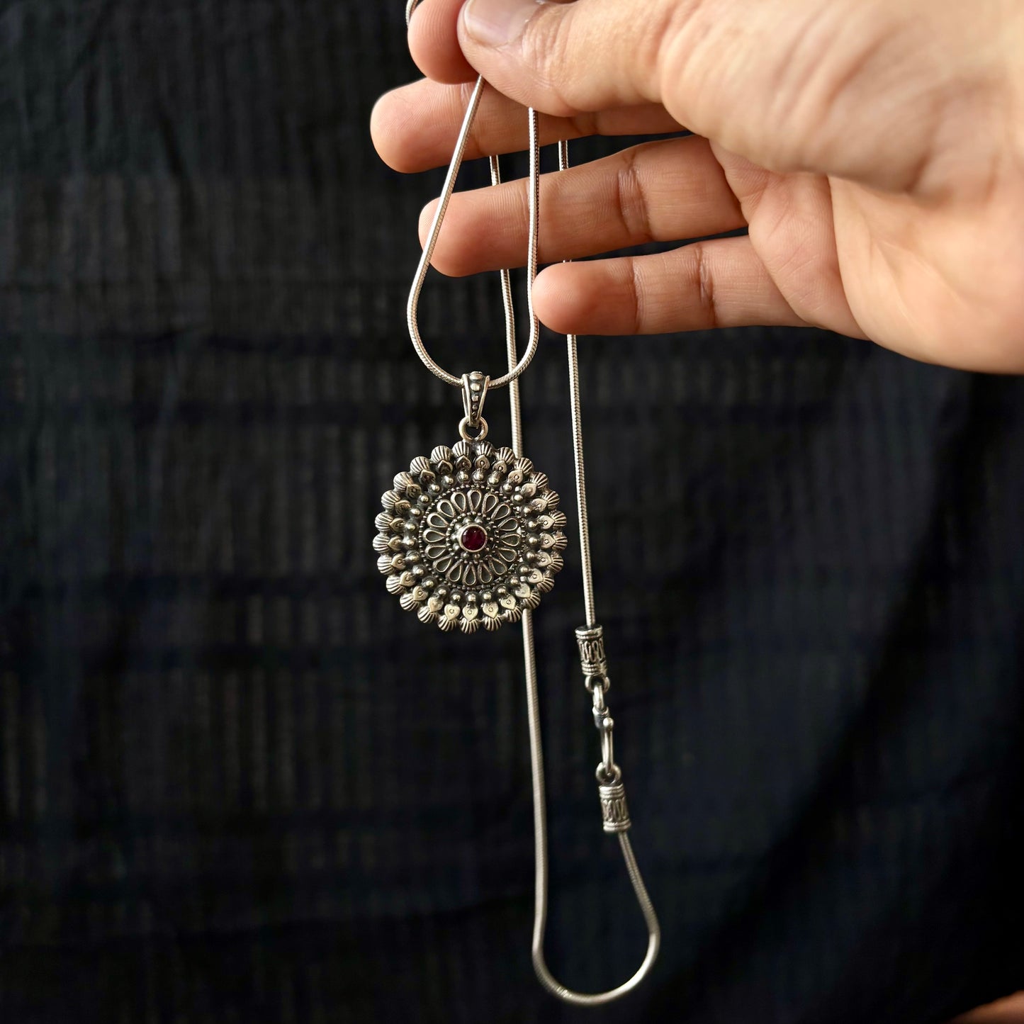 Manikya Whisper Silver Chain Necklace
