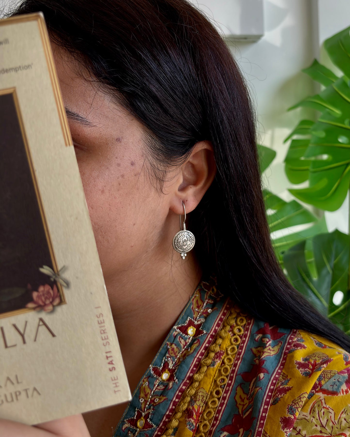 Naqsh Engraved Drop Earrings
