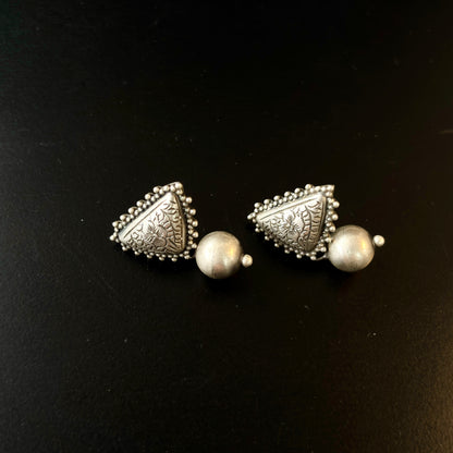 GulNaqsh Silver Studs