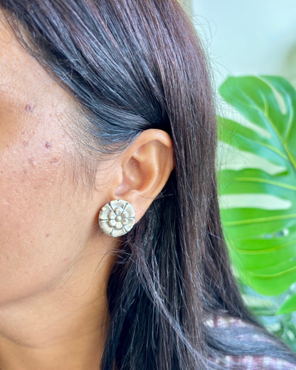 Pair of silver floral earrings, 92.5 silver earrings