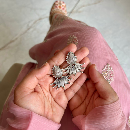 Lotus Engraved SIlver Studs