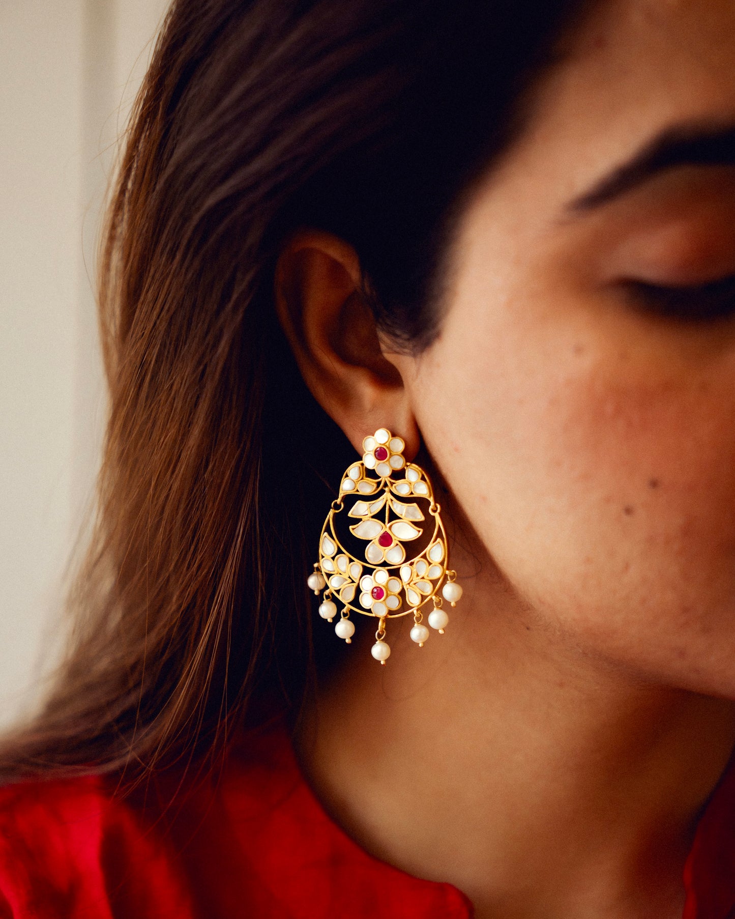 Vyoma Mother Of Pearls Silver ChandBali Earrings