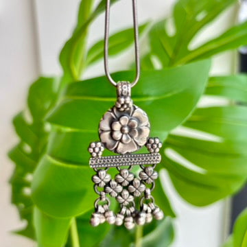 Eshani Silver Pendant