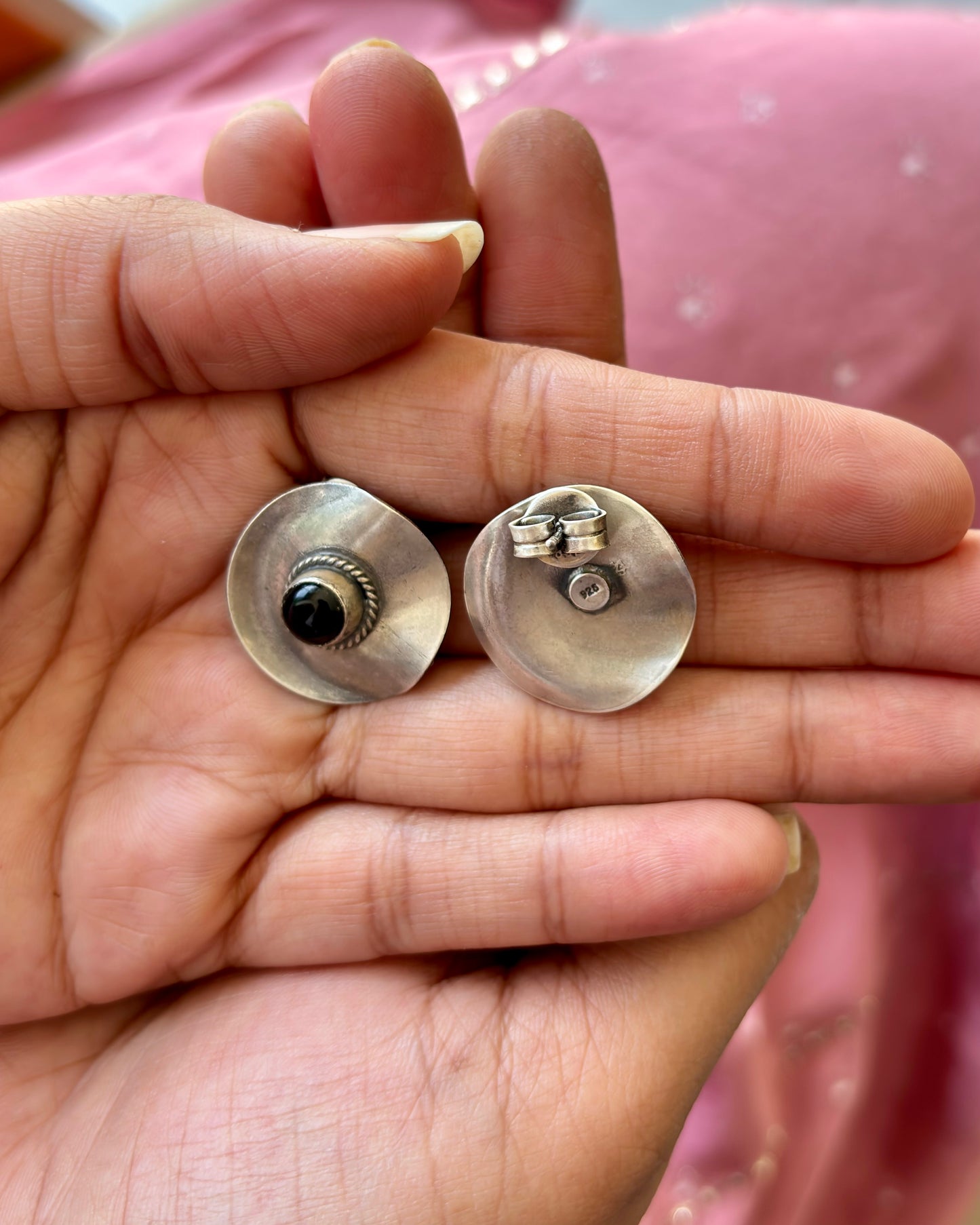 Ansh Silver Studs - Black Onyx
