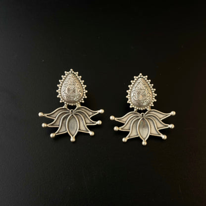Lotus Engraved SIlver Studs