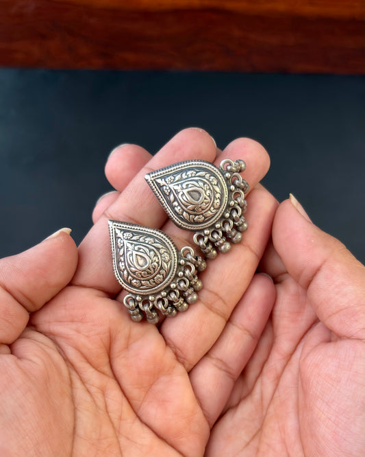 Vamik Silver Studs