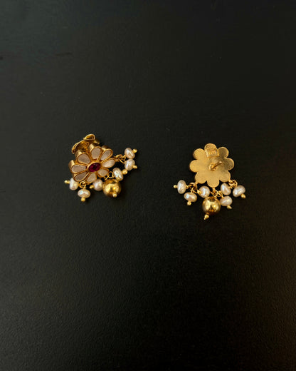Lavini Mother Of Pearls Silver Earrings