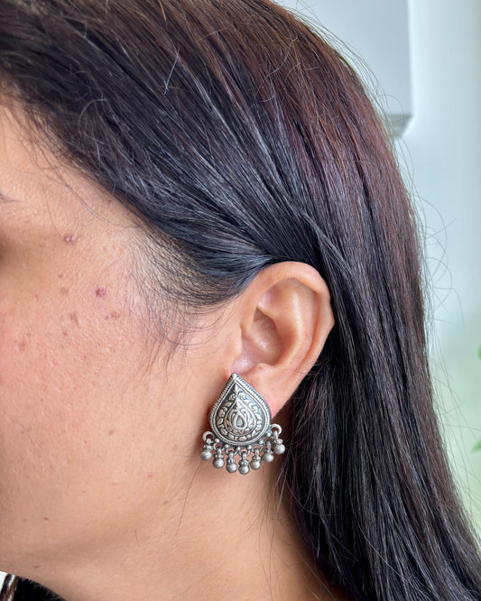 Vamik Silver Studs