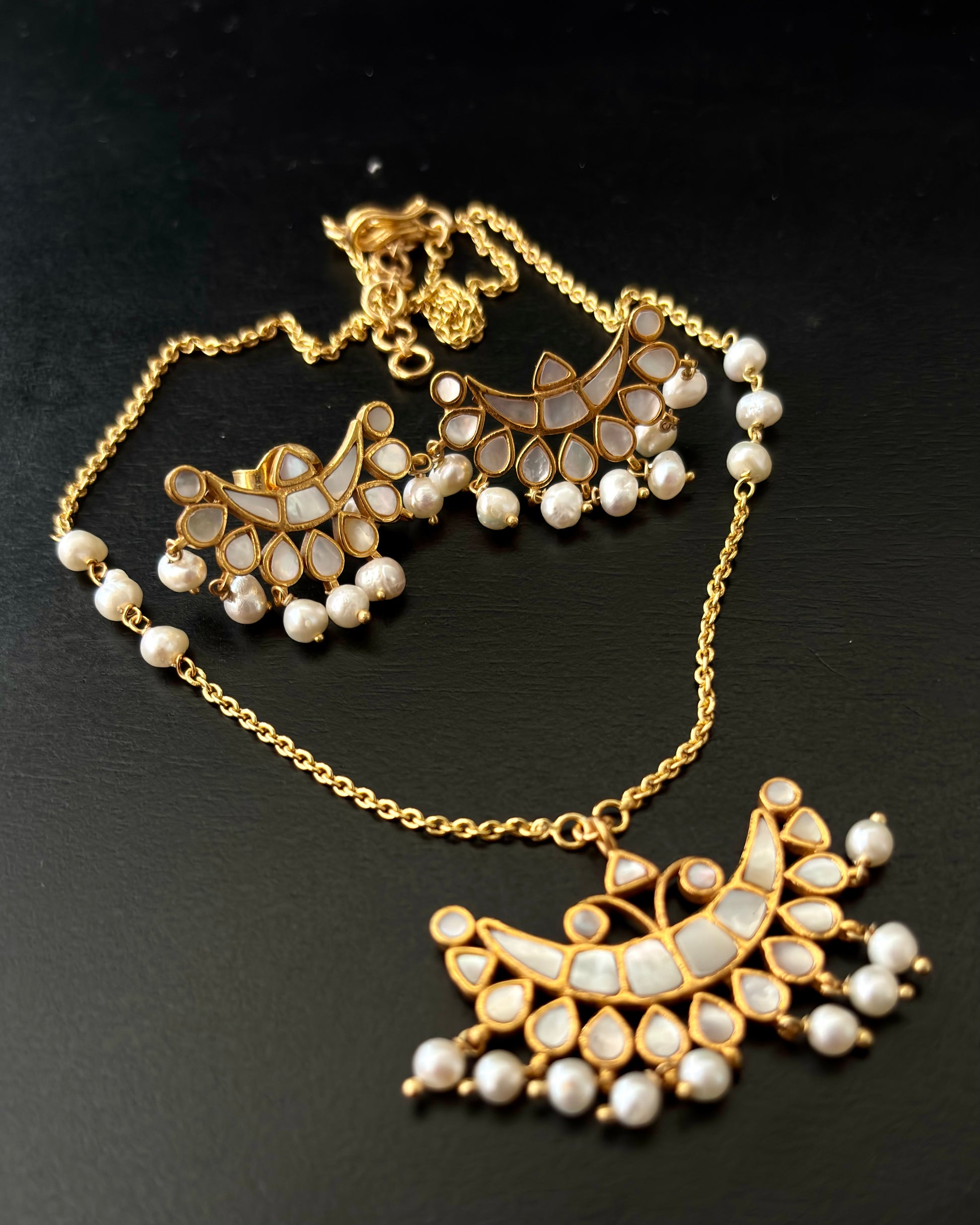 Mother of pearls gold plated Silver Pendant set, 92.5 silver jewellery