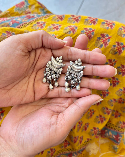 Tavisha Jali Silver Earrings