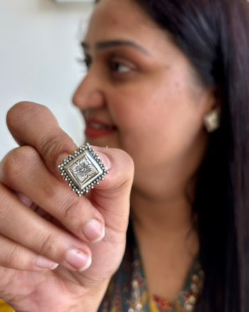 GulNaqsh Engraved Silver Studs