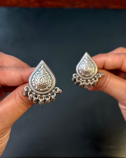 Vamik Silver Studs