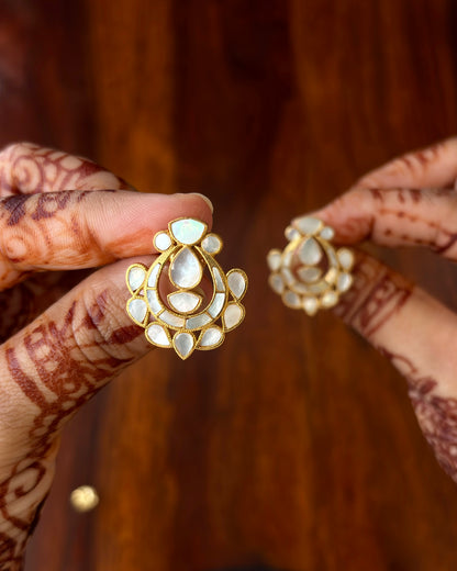 Tisya  Mother Of Pearls Silver Studs