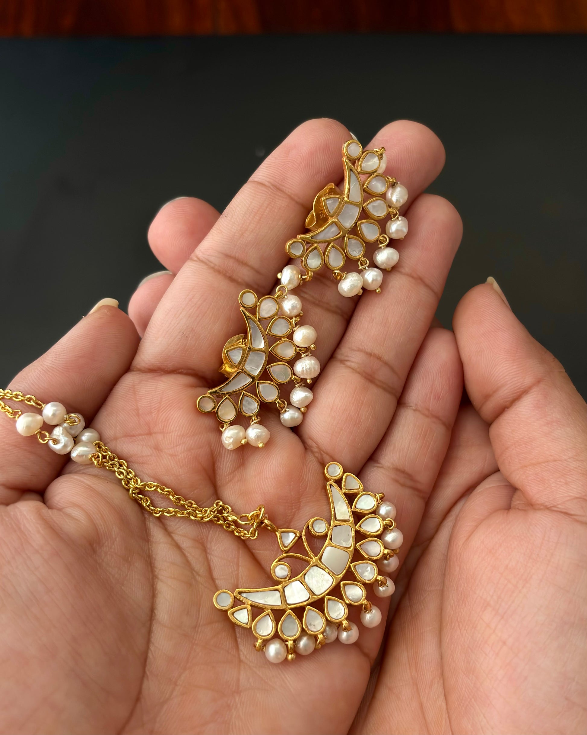 Mother of pearls gold plated Silver Pendant set, 92.5 silver jewellery