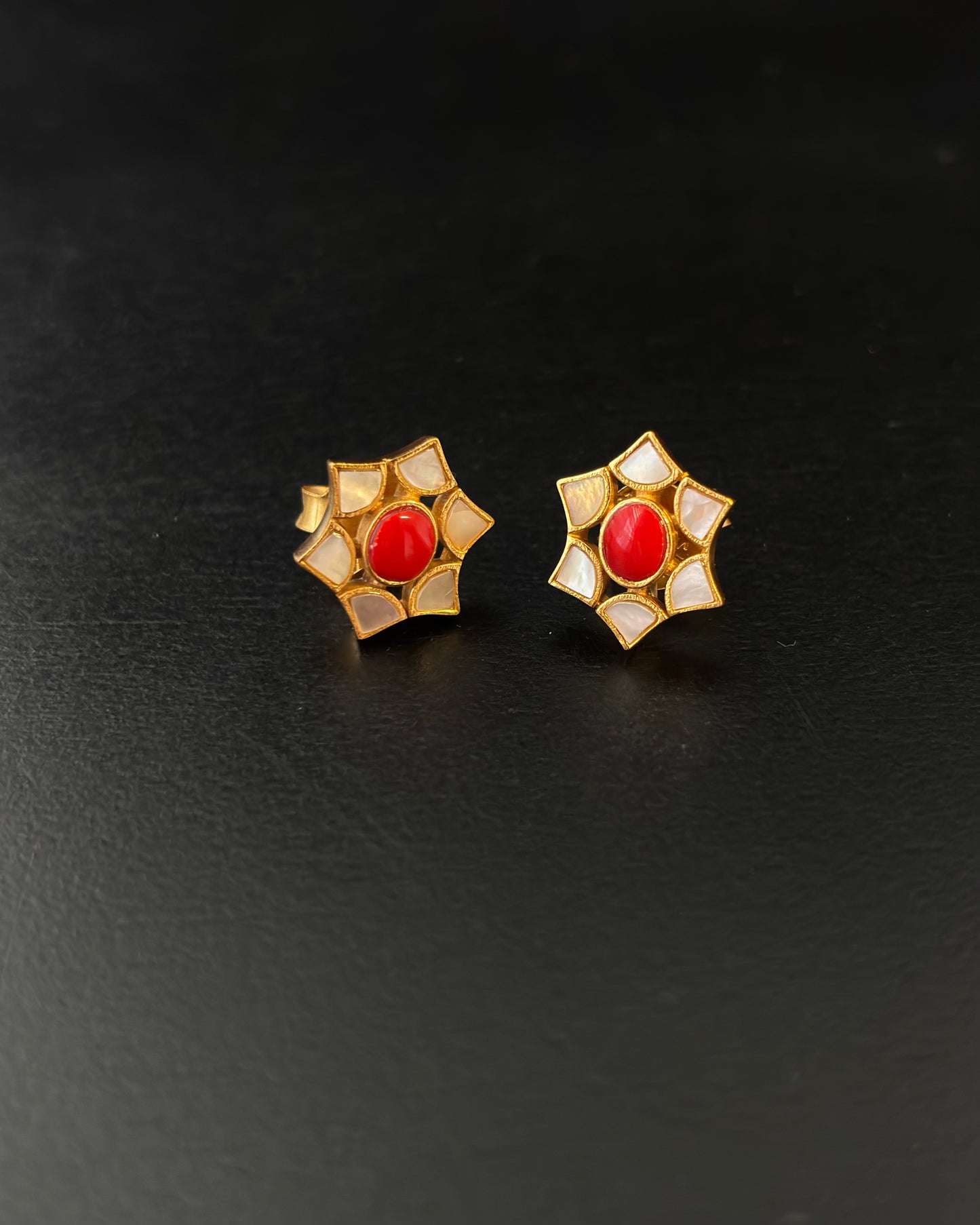 Ojas Mother Of Pearl Silver Studs