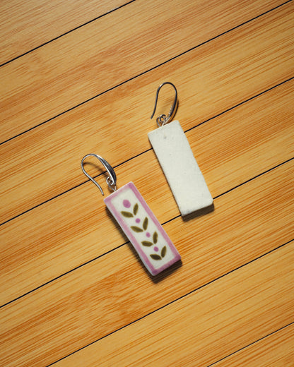 Lilac Pallava Ceramic Earrings