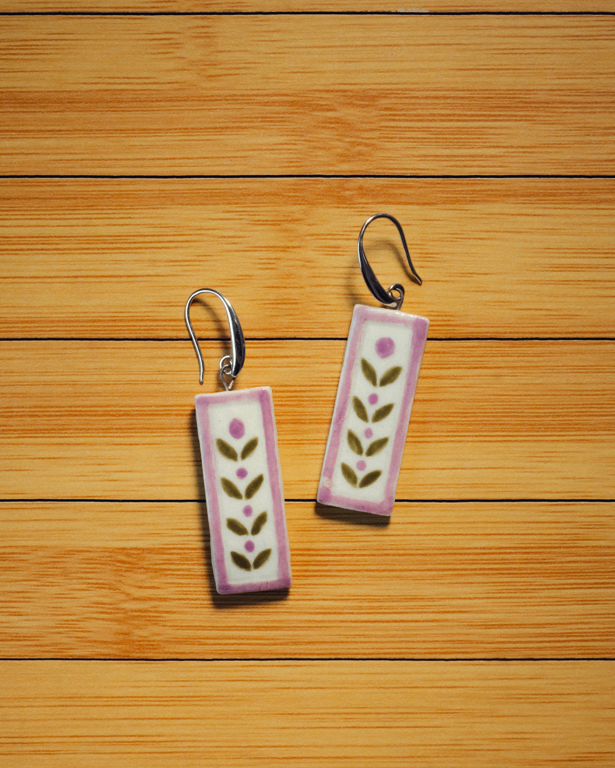 Lilac Pallava Ceramic Earrings