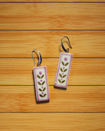 Lilac Pallava Ceramic Earrings