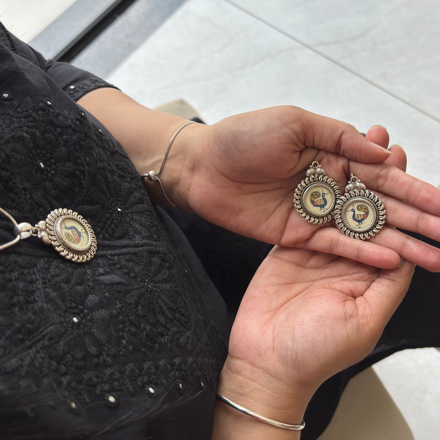 Mayura PIchwai Silver Pendant Set