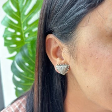 Trayi Silver Studs