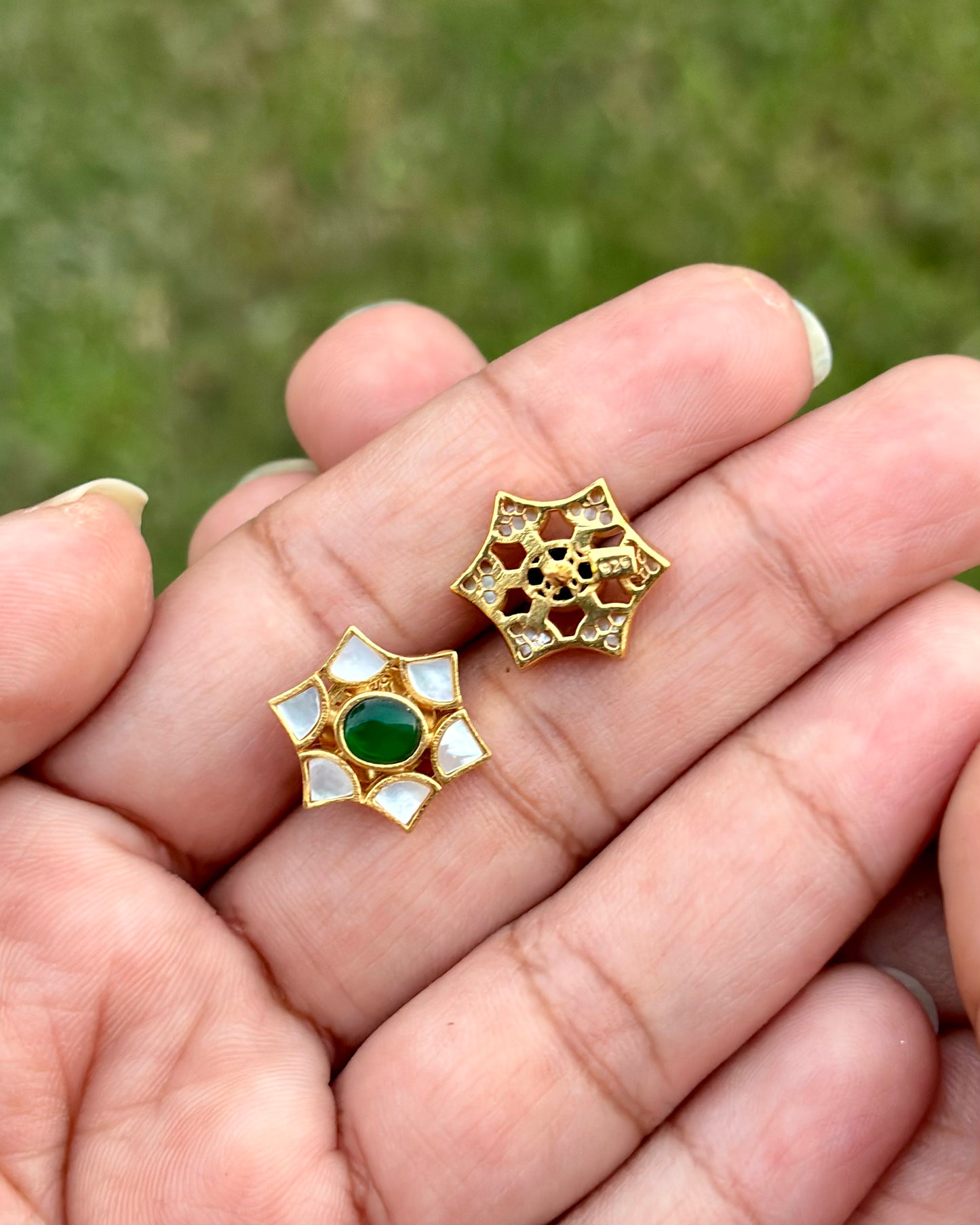 Isha Mother Of Pearl Silver Studs