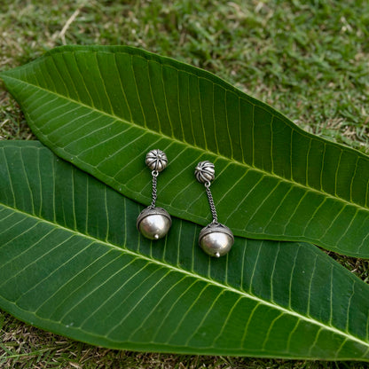 Ambar Orb Silver Thread Danglers