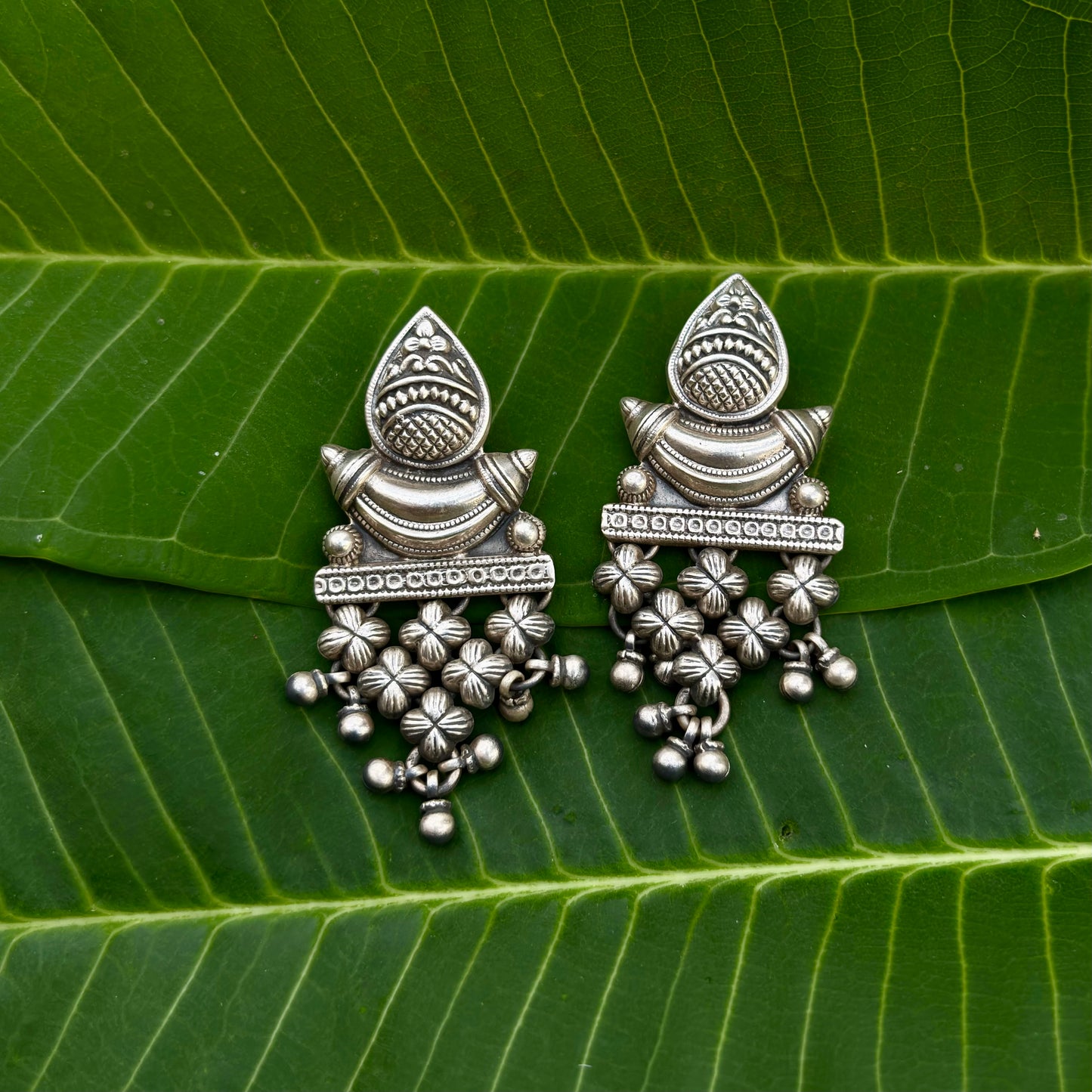 Rajasi Bow Jali Earrings