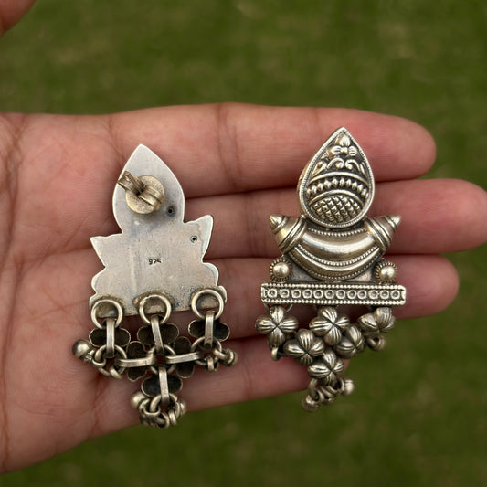 Rajasi Bow Jali Earrings