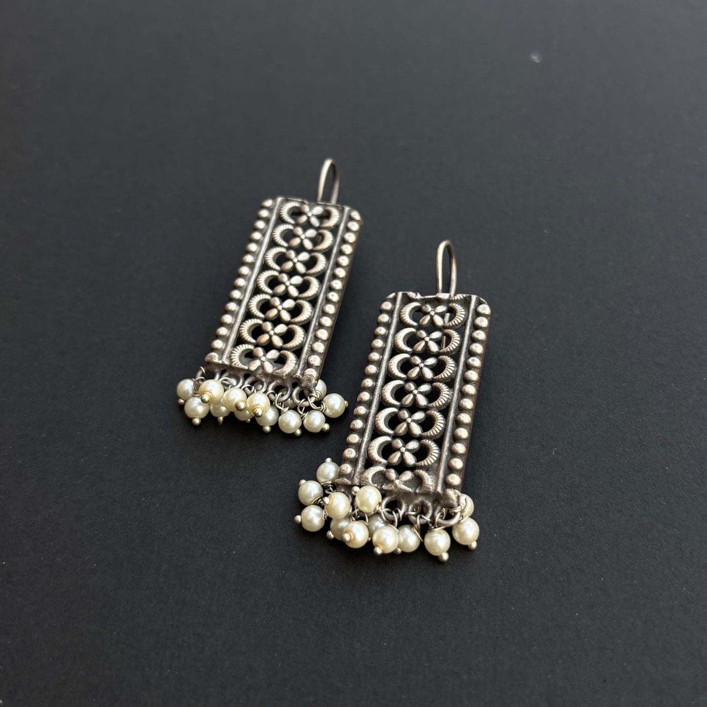 Saanjh Jaali Pearl Drops