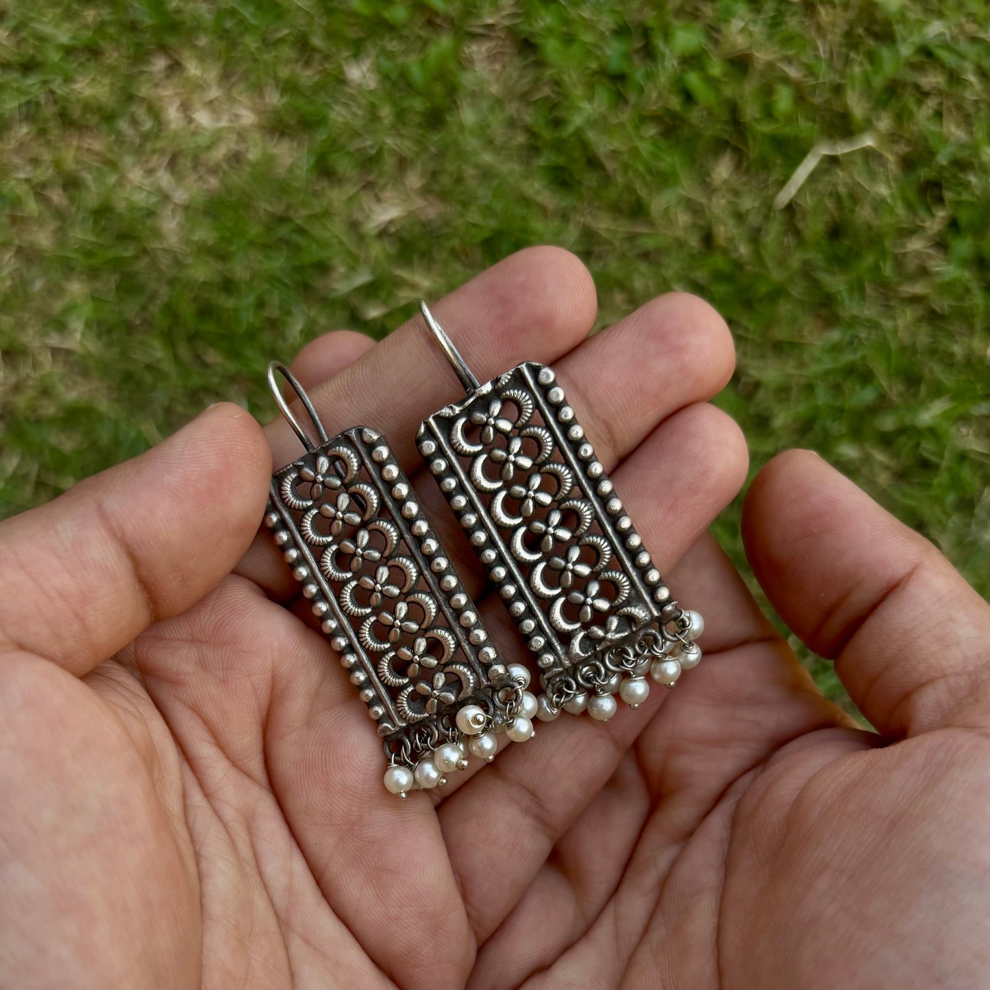 Saanjh Jaali Pearl Drops