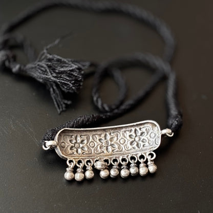Arka Kanthi Silver Choker