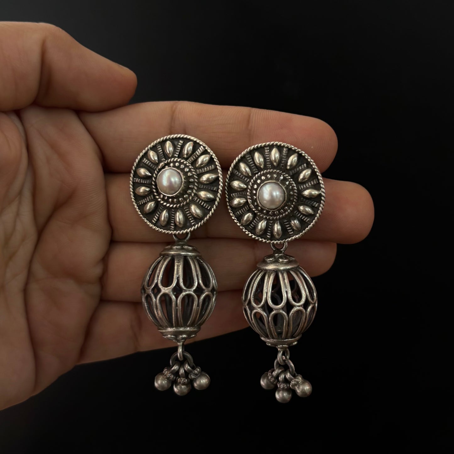 Tarini Pearl Arka Cage Earrings